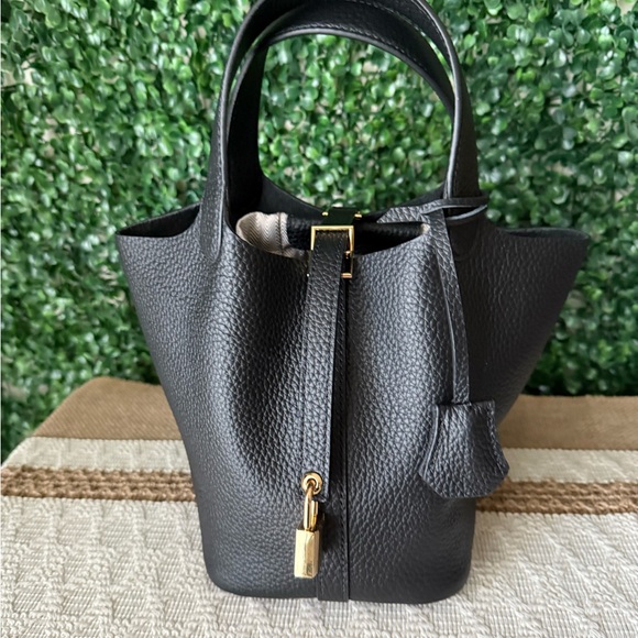 Handbags - Elegant Black Leather Tote Bag Genuine Leather